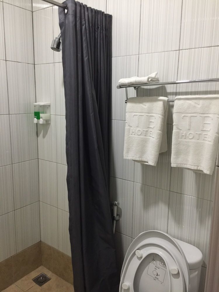 Eatern Hotel Batam Экстерьер фото